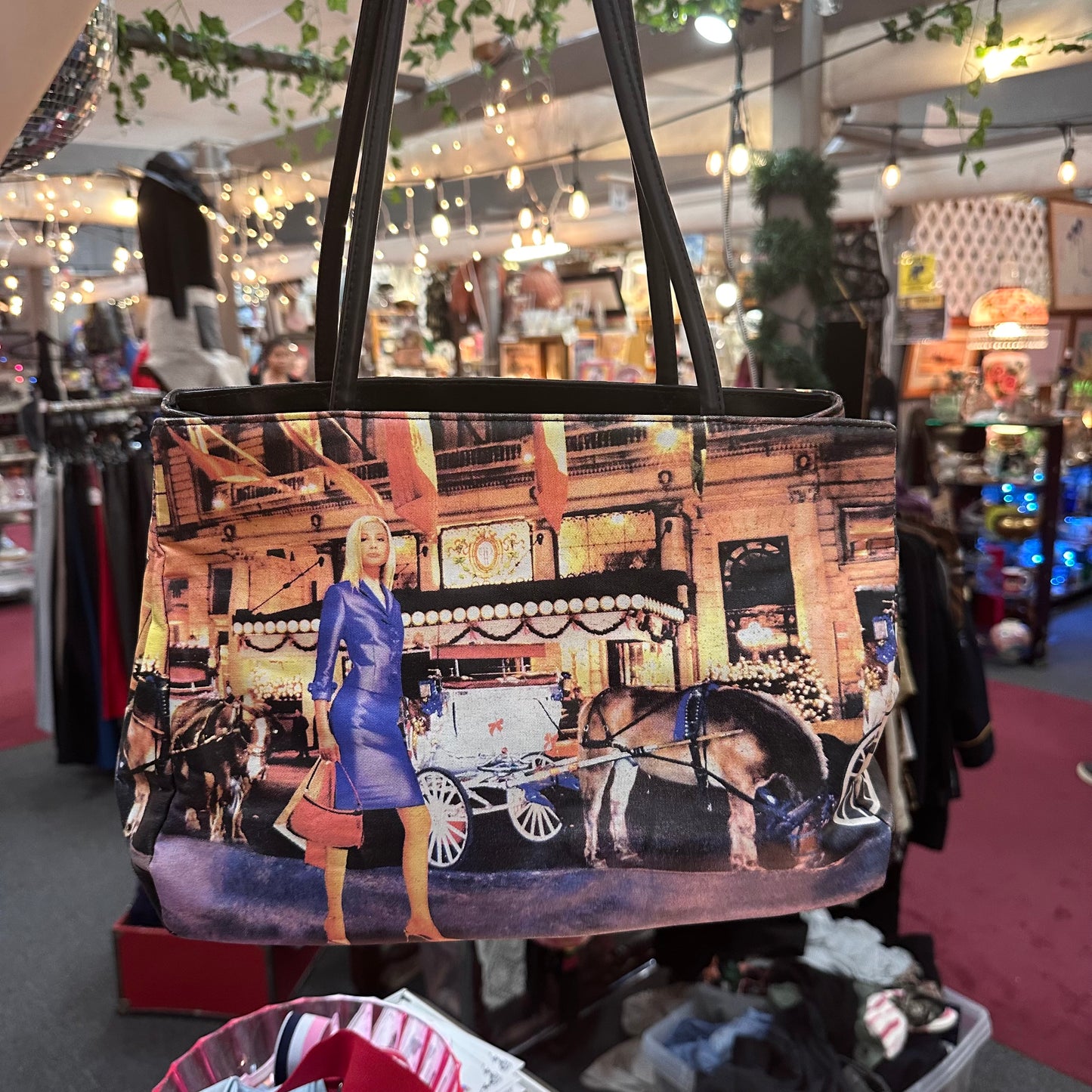 city woman shoulder bag