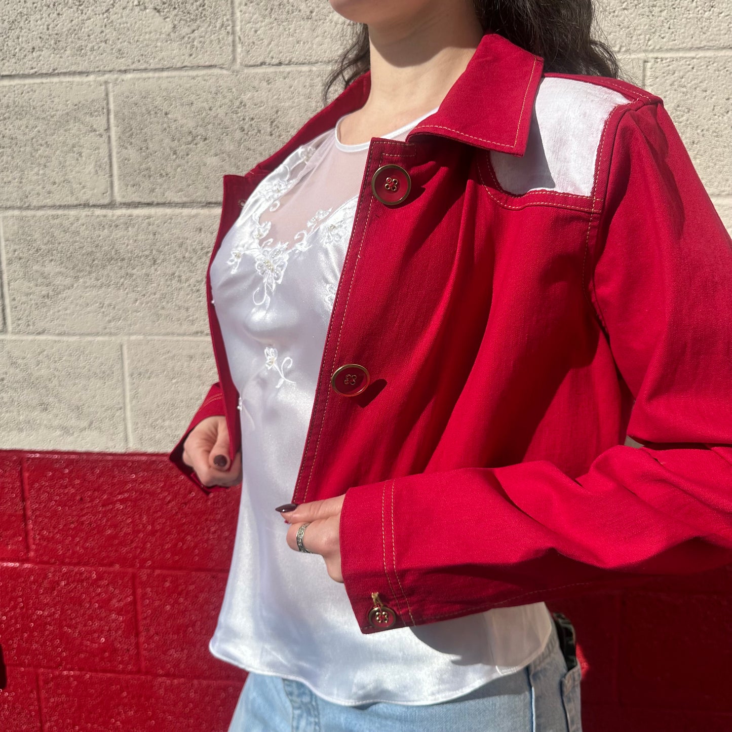 cropped red collared jacket 💋🍒