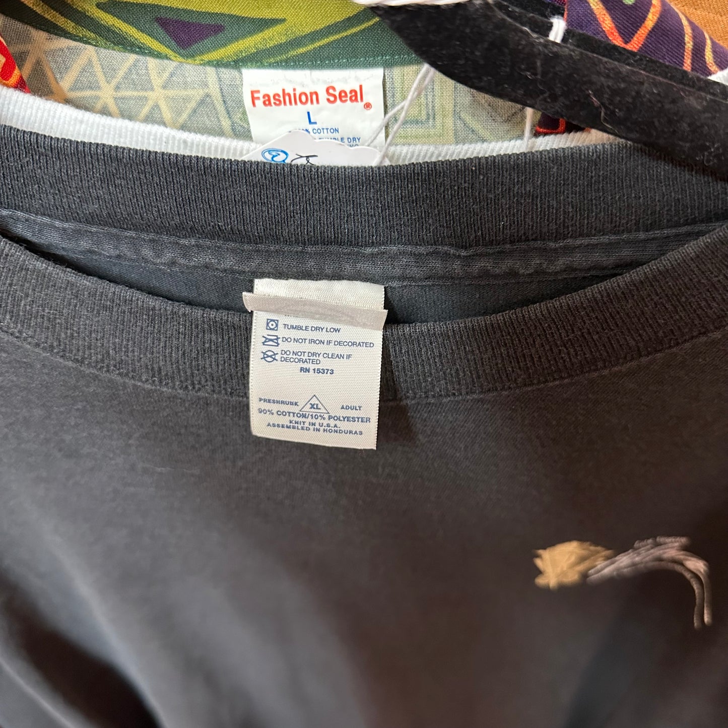 hilton vintage tee shirt 🎰