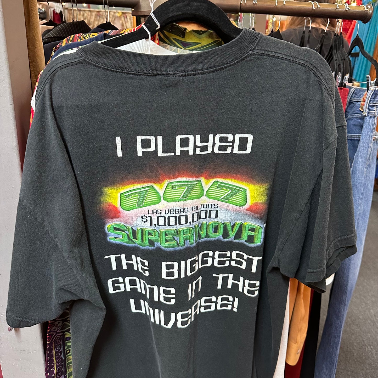 hilton vintage tee shirt 🎰